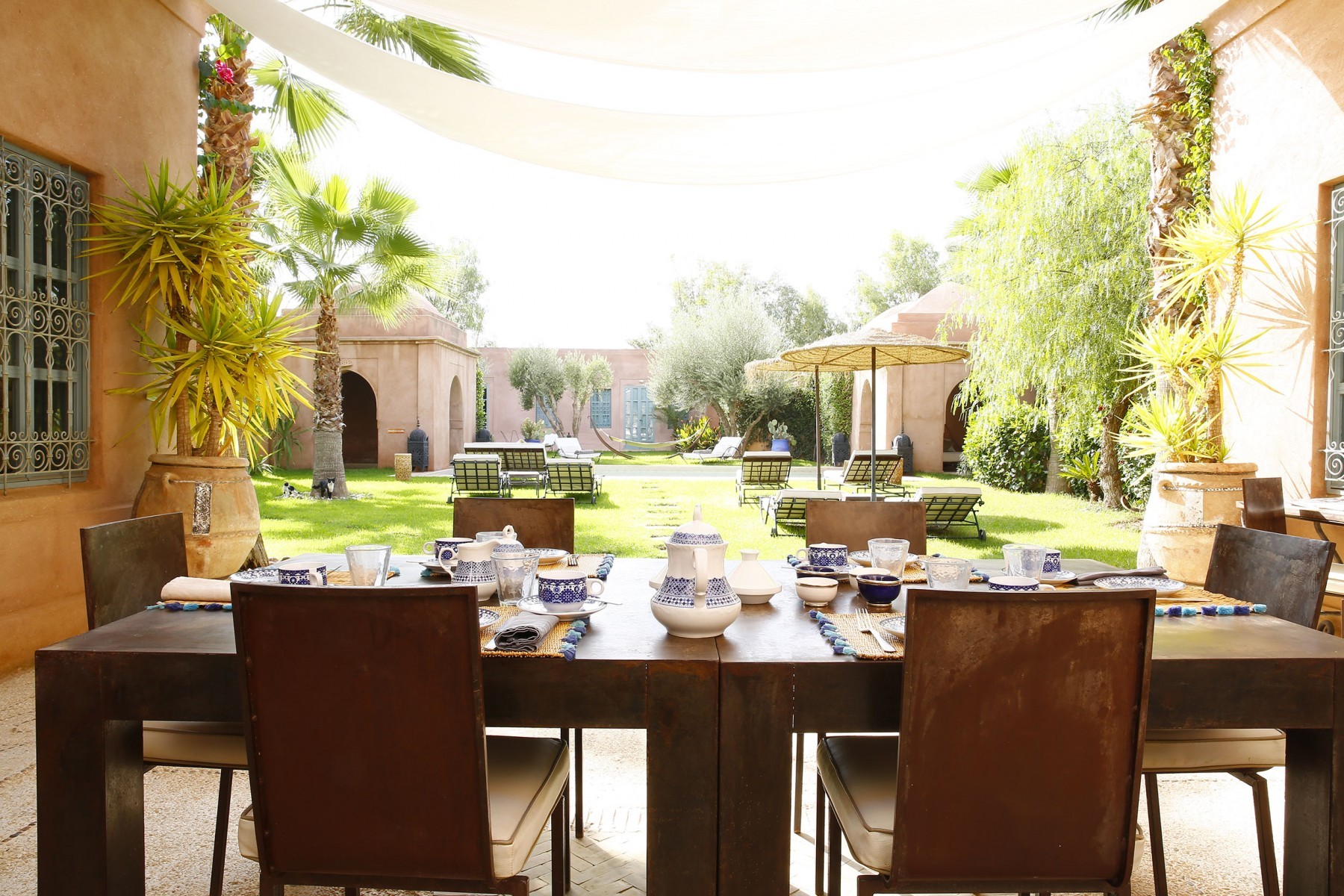 Luxury villa, Road to Ouarzazate