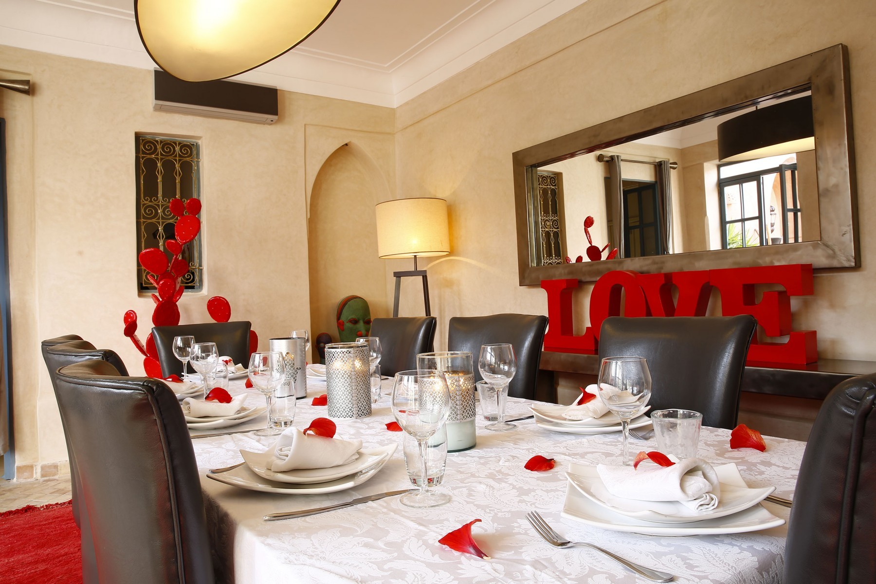 Luxury villa, Road to Ouarzazate
