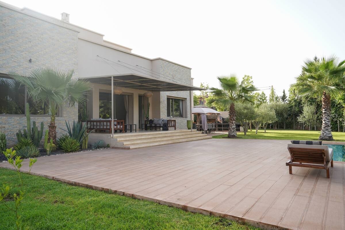 Villa, Road to Fes