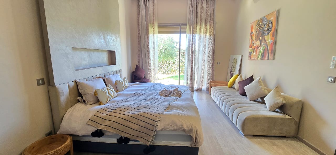 Villa, Road to Fes