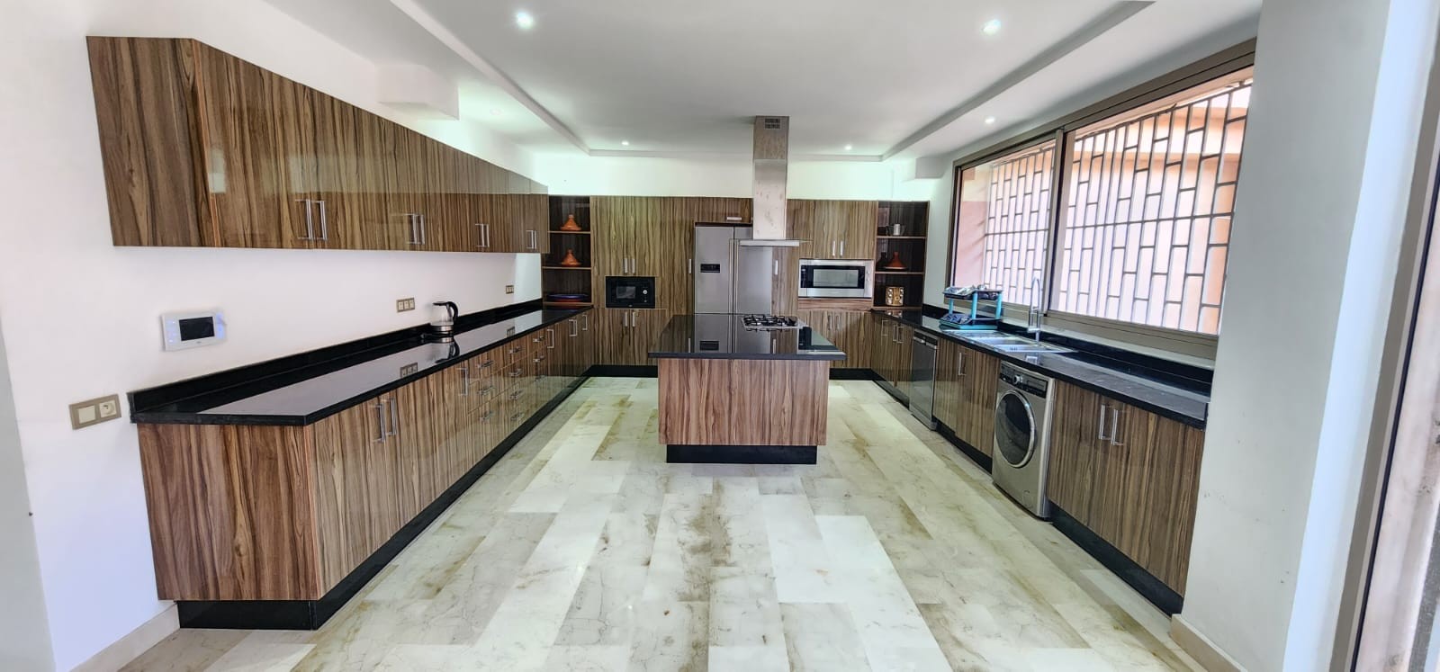 Luxury villa, Road to Tahanaout