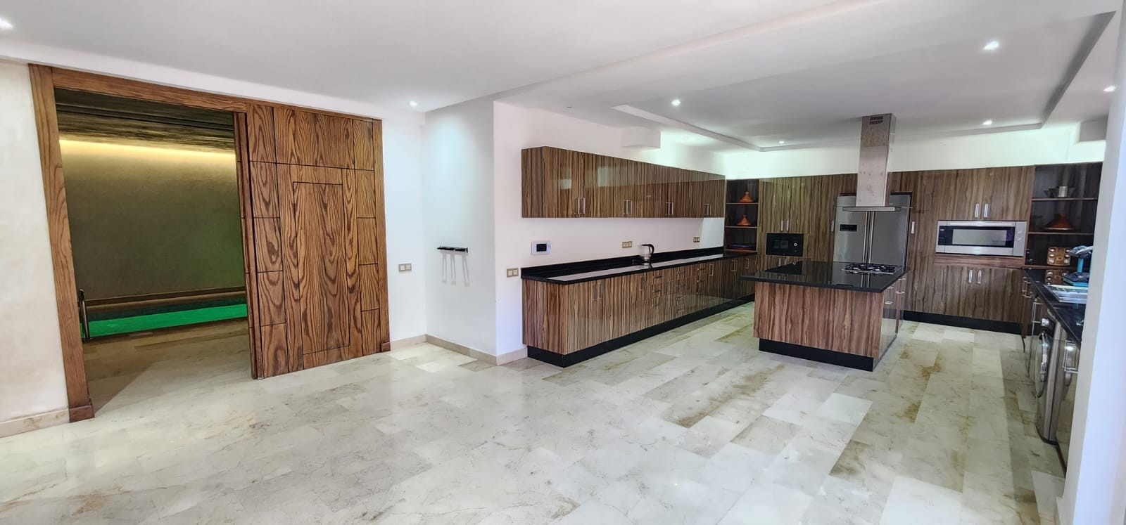 Luxury villa, Road to Tahanaout