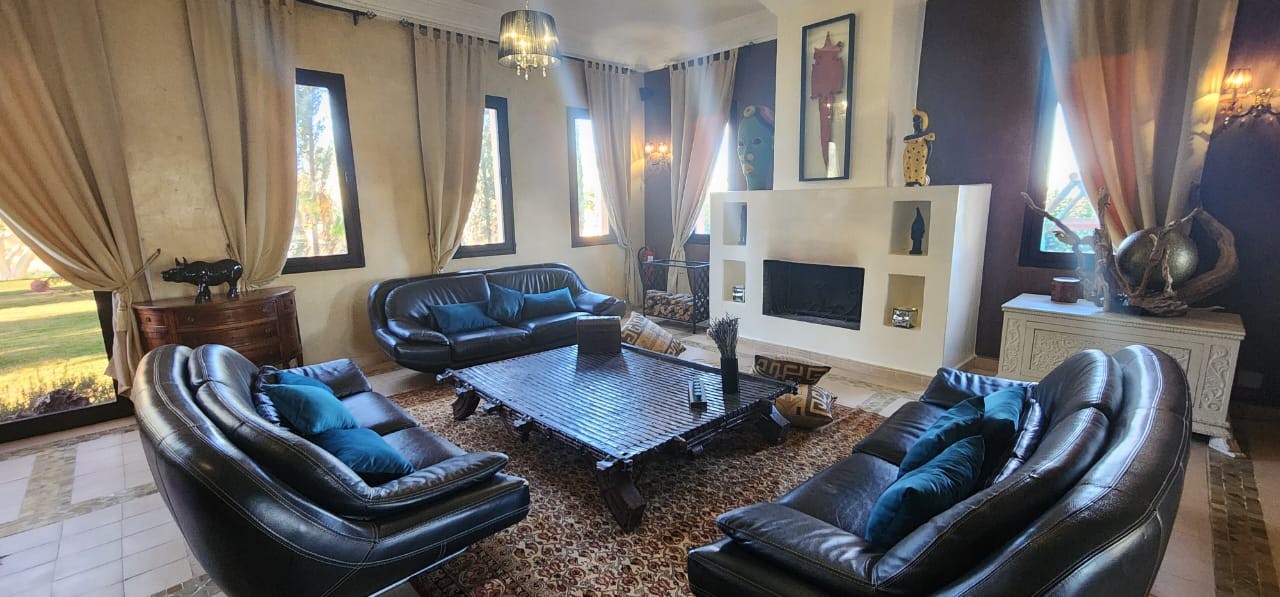 Luxury villa, Road to Ouarzazate