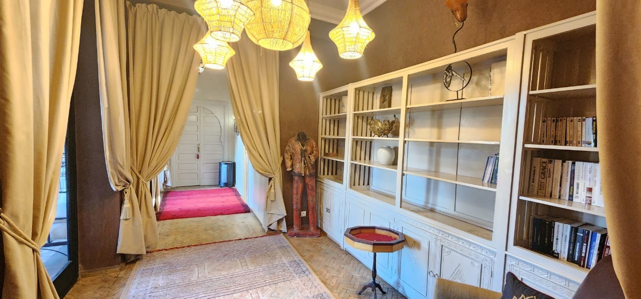 Luxury villa, Road to Ouarzazate