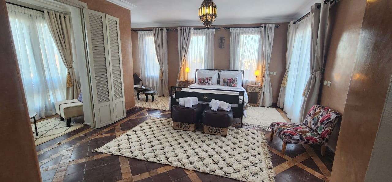 Luxury villa, Road to Ouarzazate