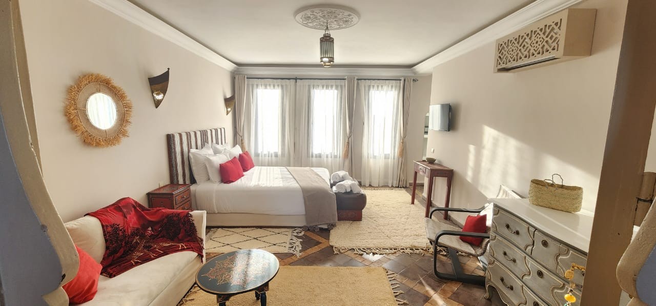 Luxury villa, Road to Ouarzazate