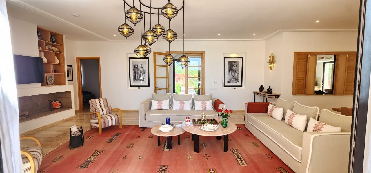 High standing villa, Road to Fes