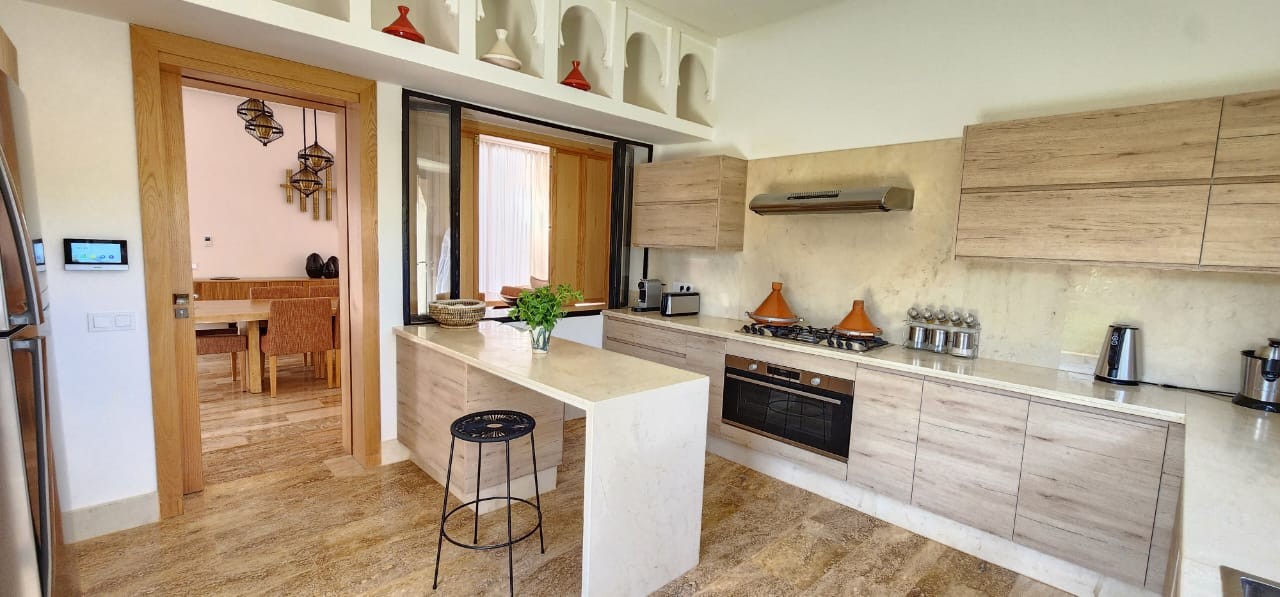 High standing villa, Road to Fes