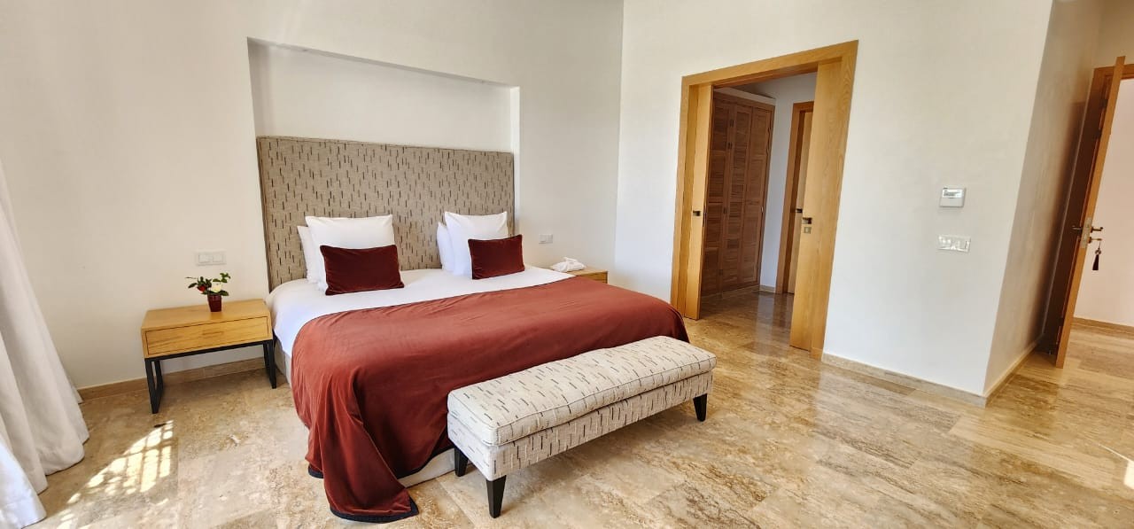 High standing villa, Road to Fes