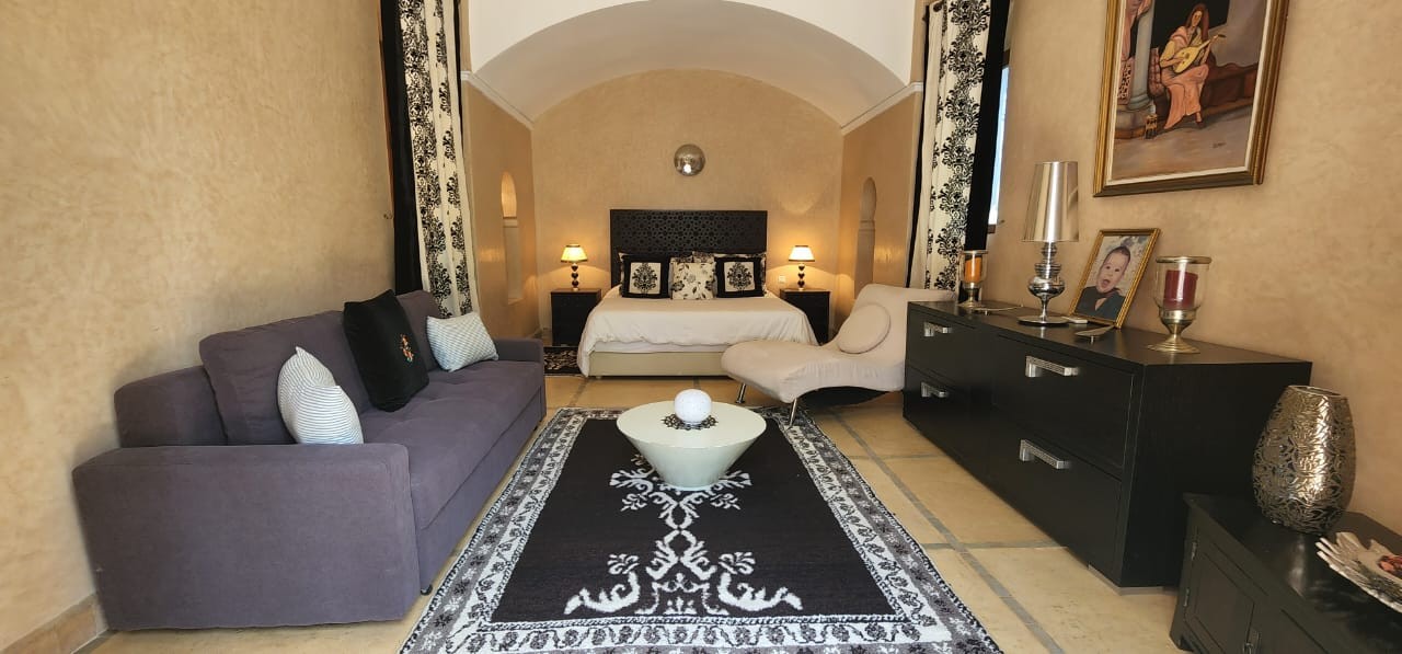 Villa, Road to Ouarzazate
