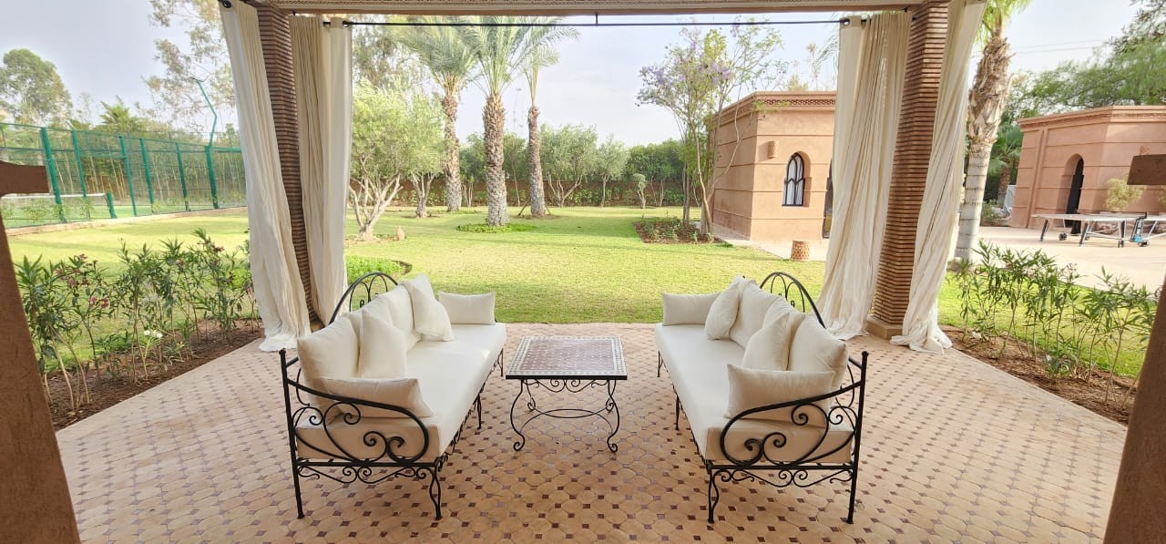 Villa, Road to Fes