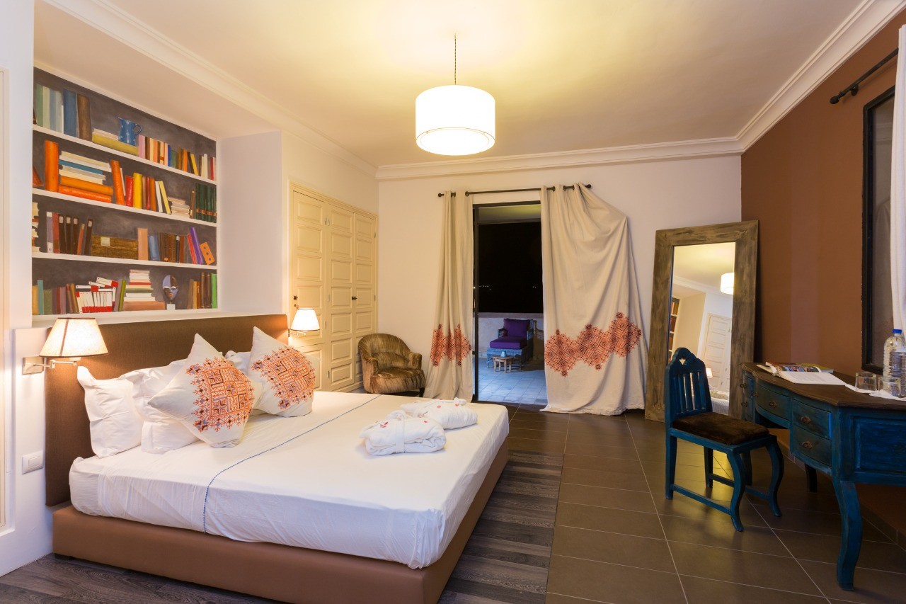 Villa de standing, Route d'Amizmiz