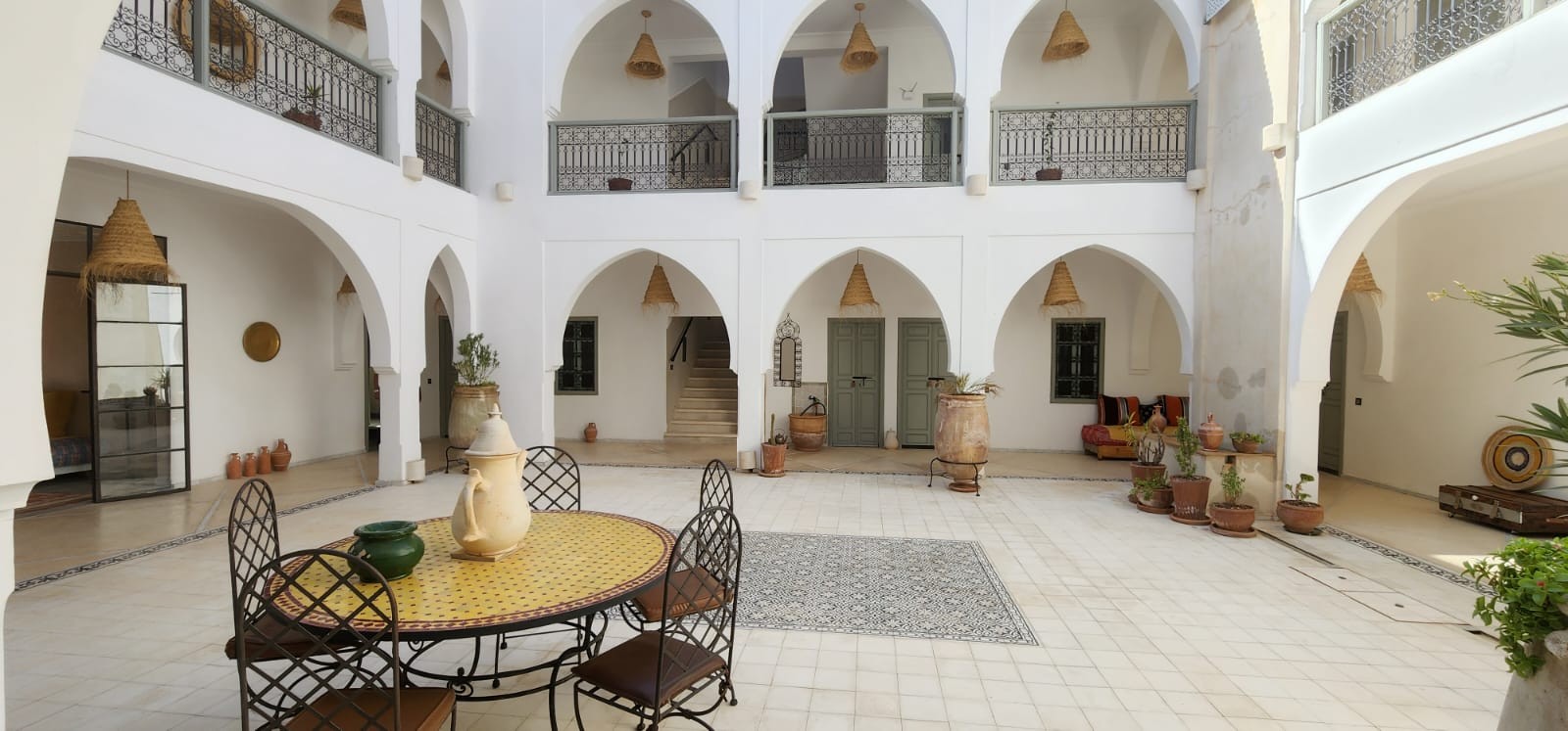 Villa de standing, Route de Casablanca