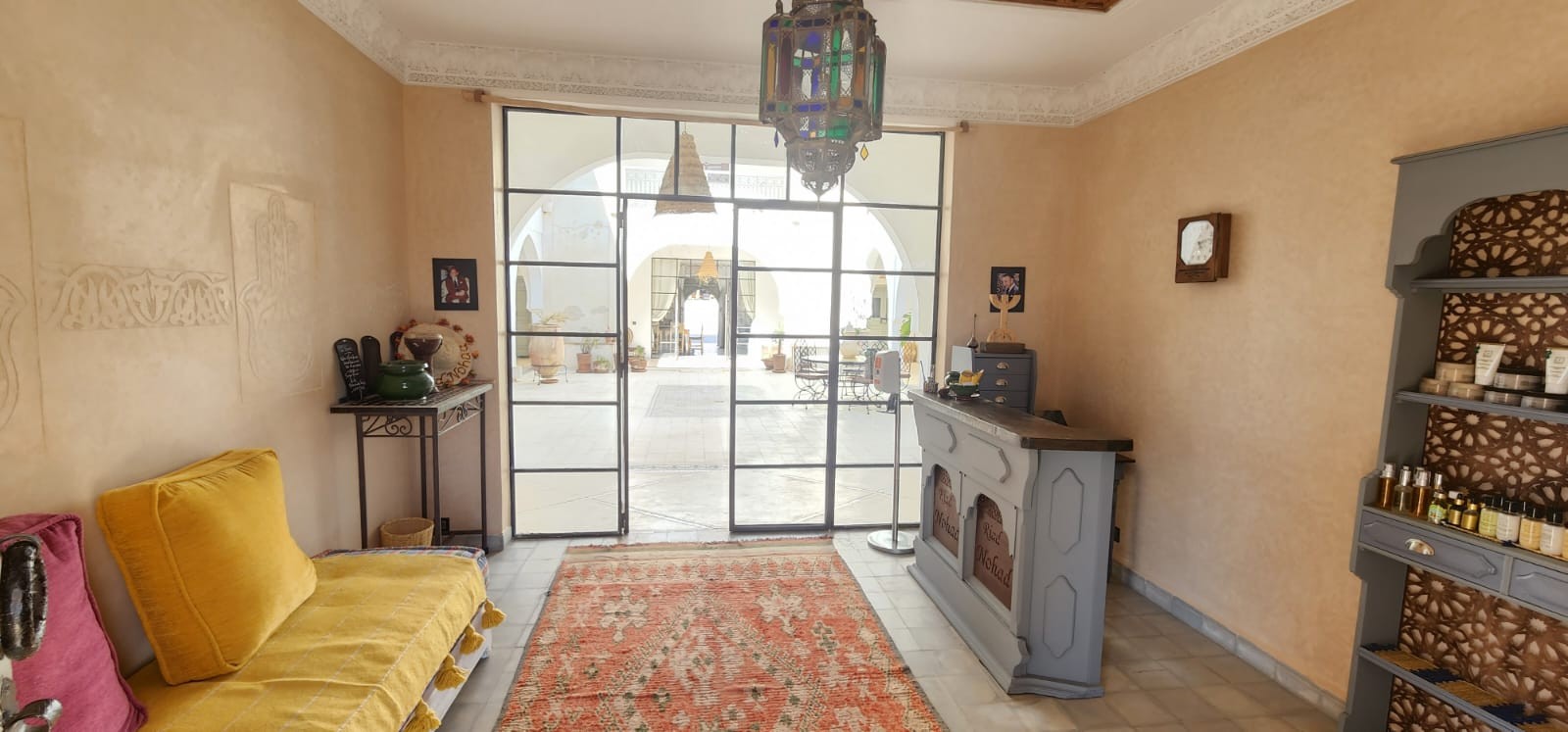 Villa de standing, Route de Casablanca