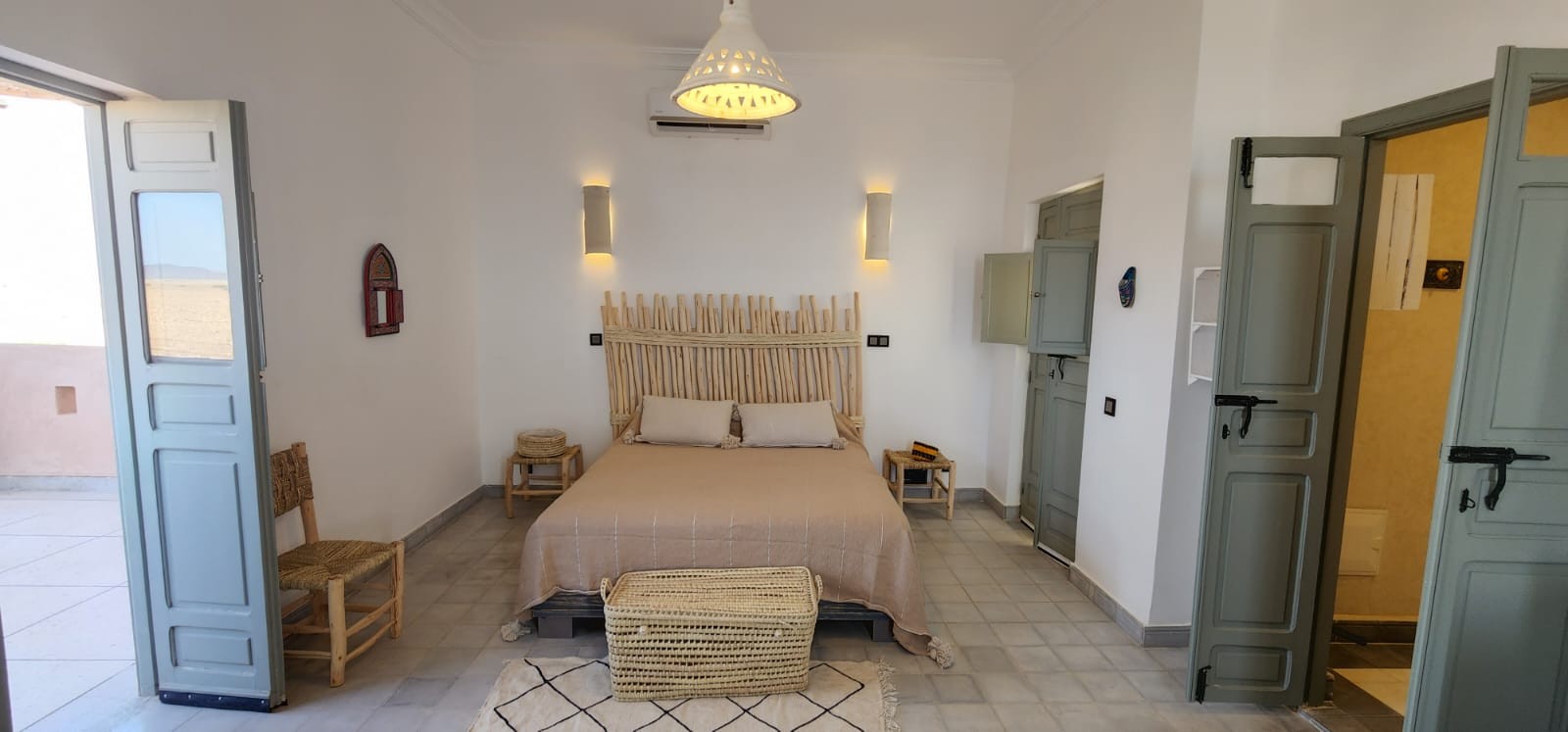 Villa de standing, Route de Casablanca