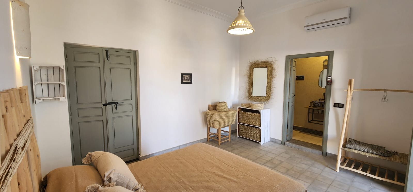 Villa de standing, Route de Casablanca