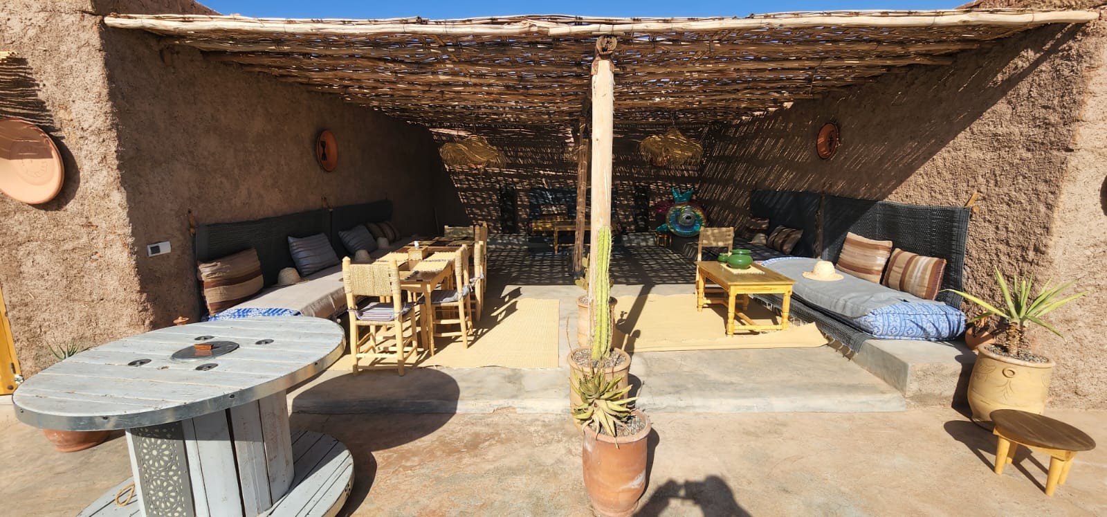 Villa de standing, Route de Casablanca