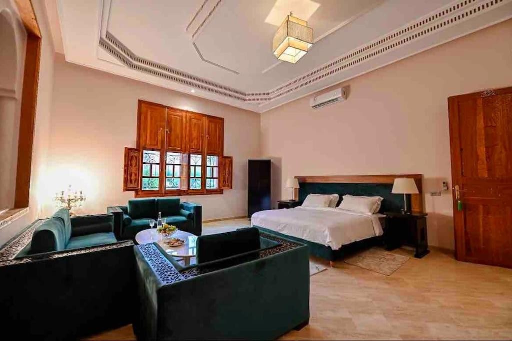 Villa, Road to Ourika