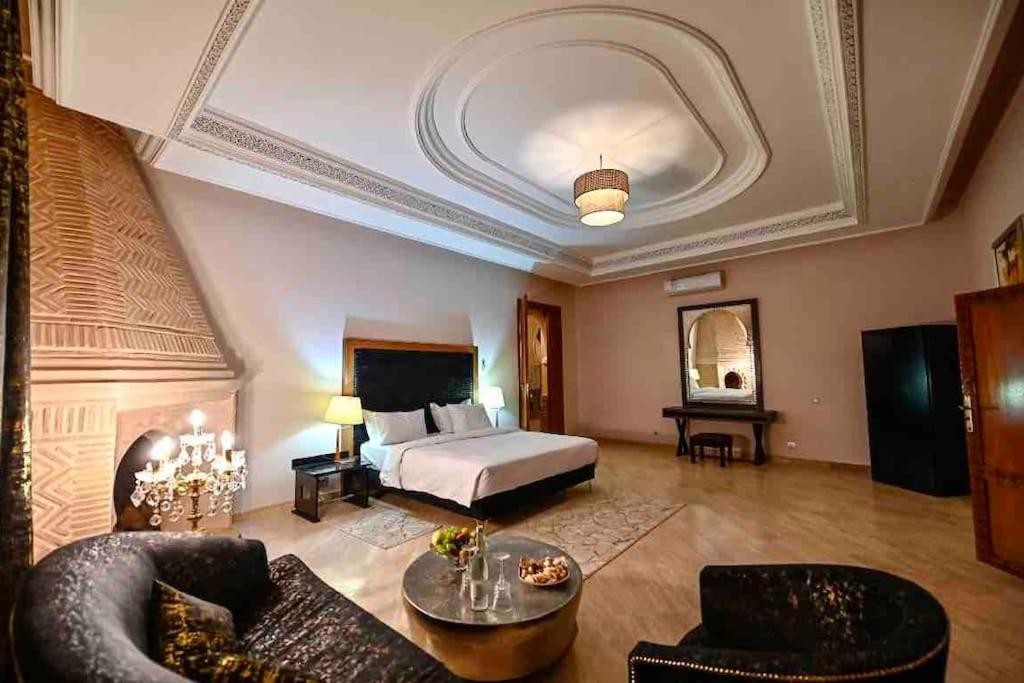 Villa, Road to Ourika