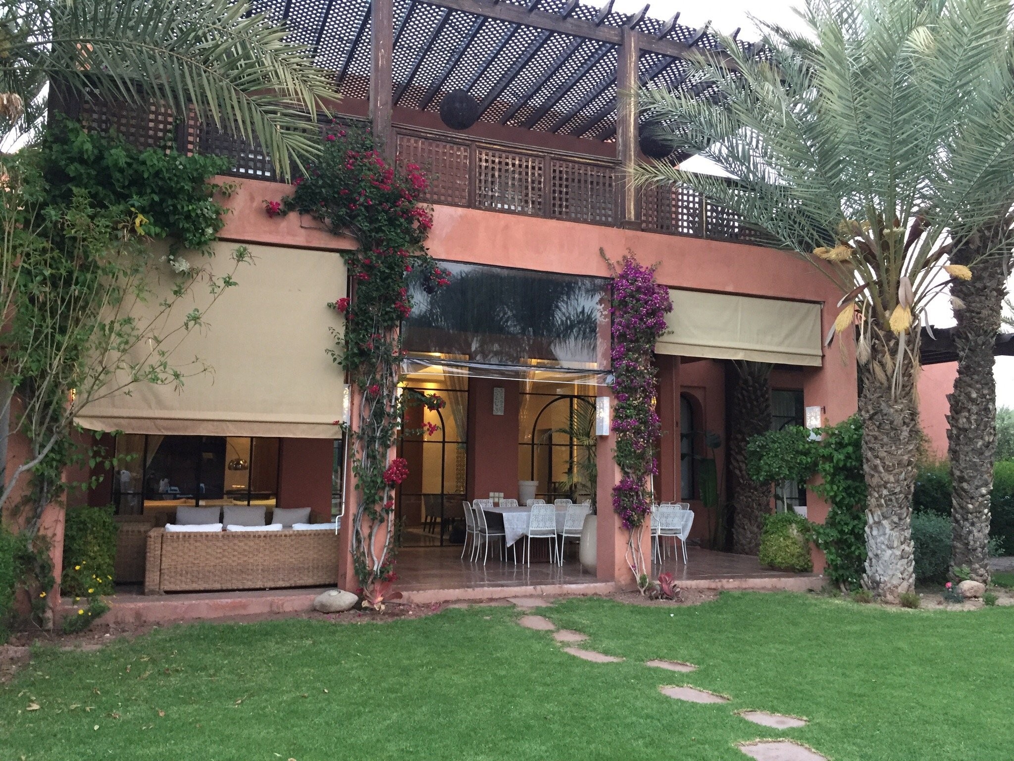 High standing villa, Road to Amizmiz