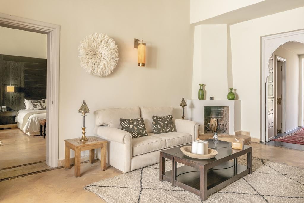 High standing villa, Road to Fes