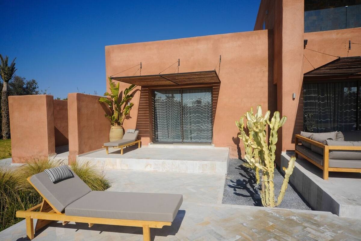 High standing villa, Road to Fes