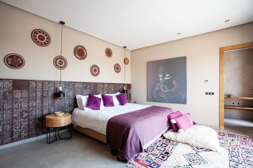 High standing villa, Road to Fes
