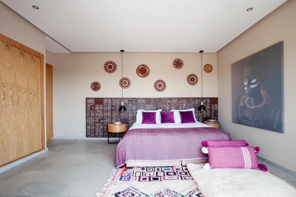 High standing villa, Road to Fes