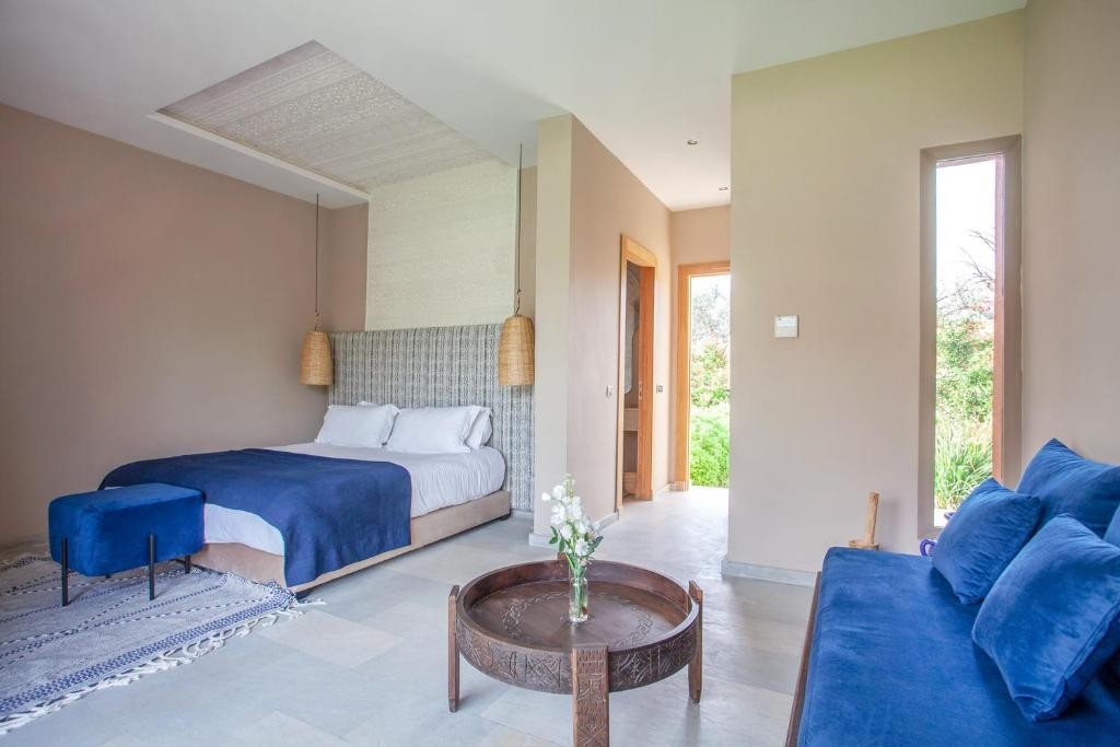 High standing villa, Road to Fes