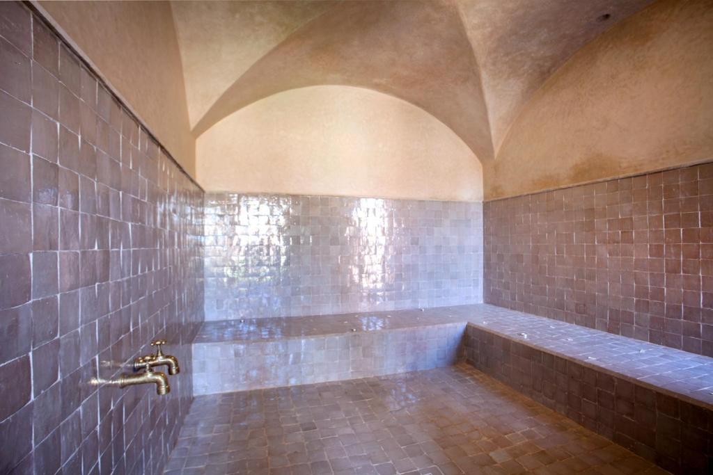 High standing villa, Road to Fes