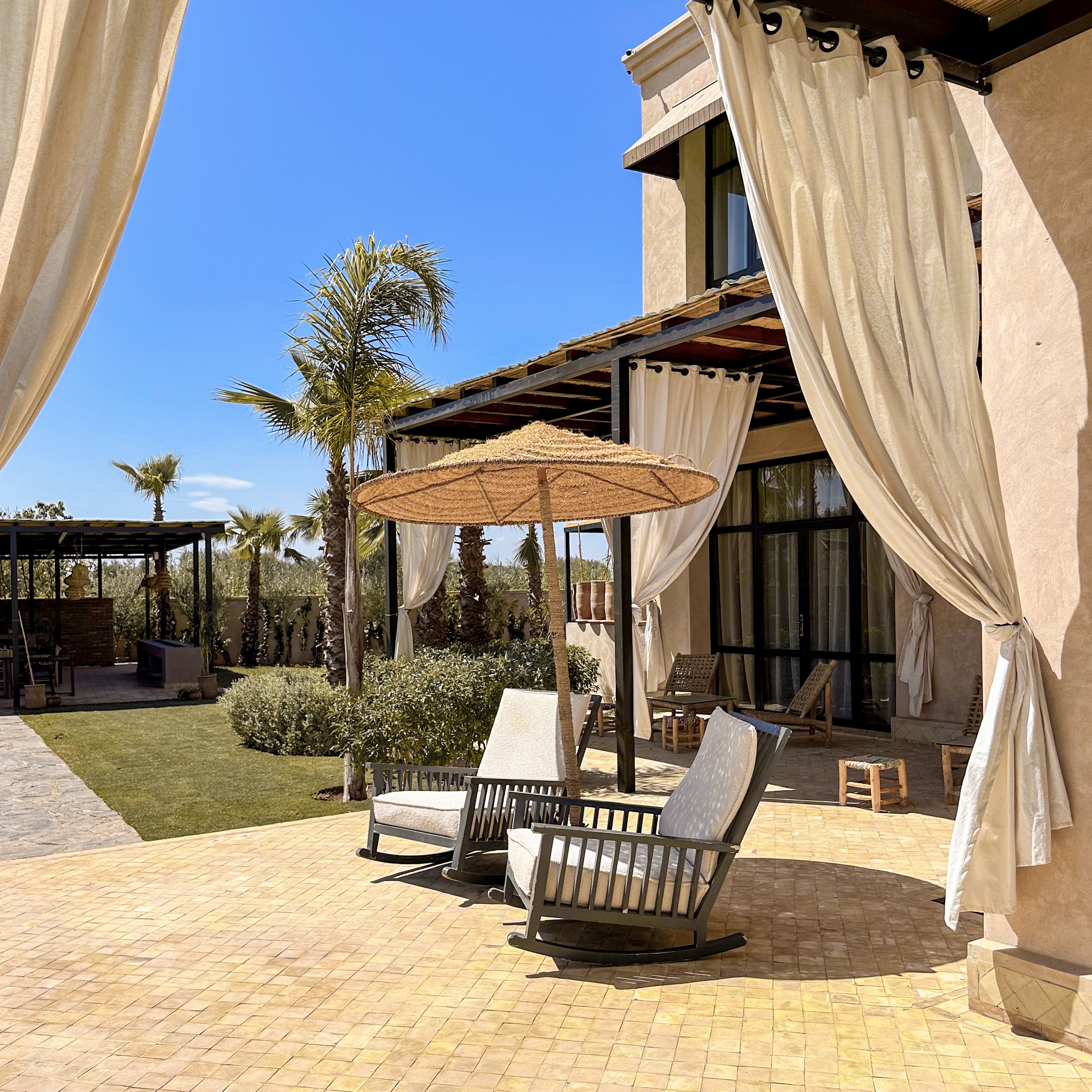 High standing villa, Road to Fes