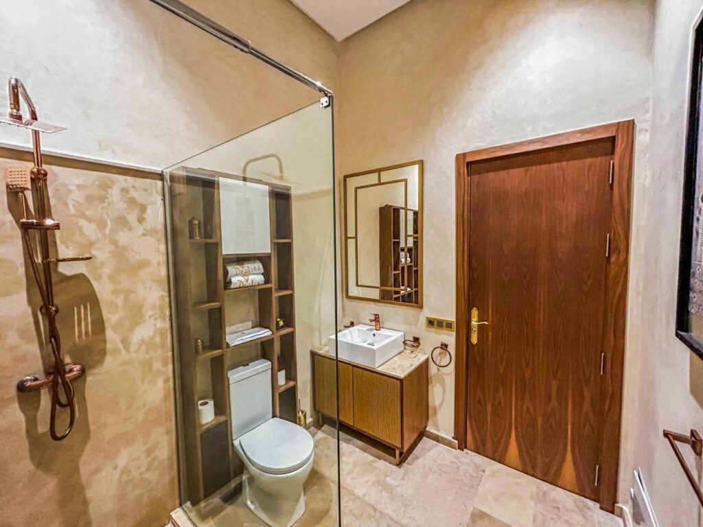 High standing villa, Road to Fes