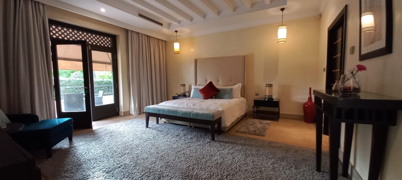 Villa, Hivernage area