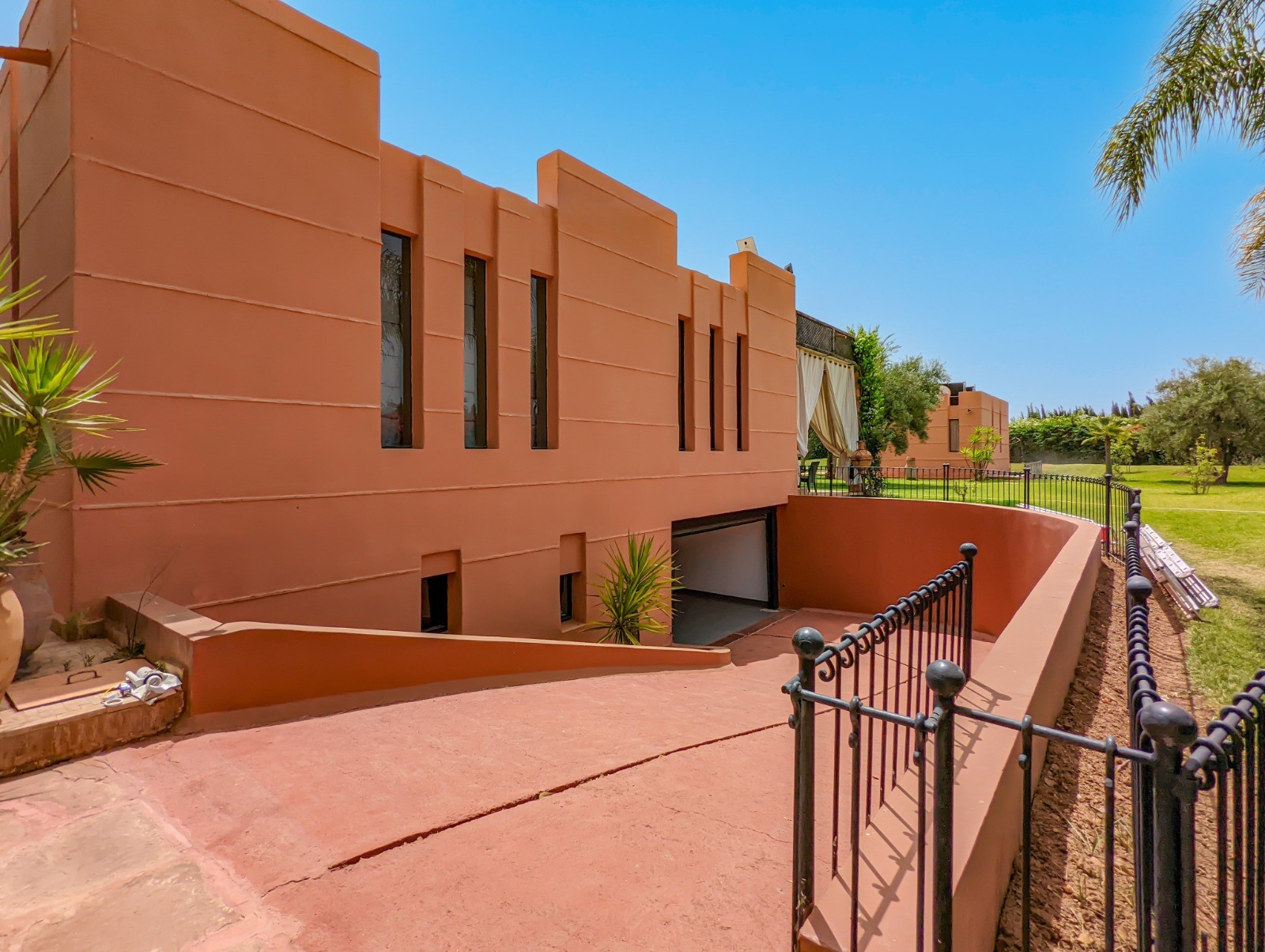Villa de standing, Route de Ouarzazate