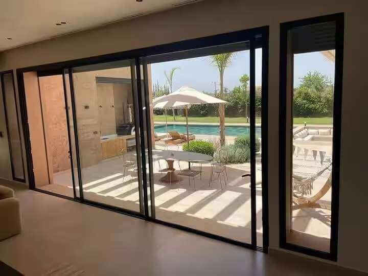 Villa, Route de Fès