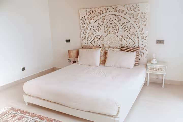 Villa, Route de Fès