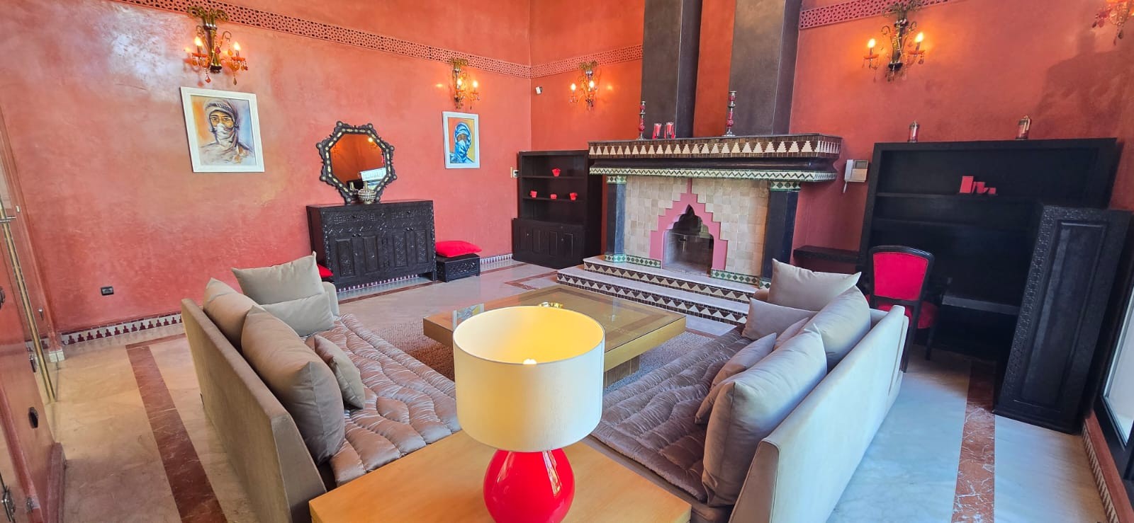 Villa, Road to Ouarzazate